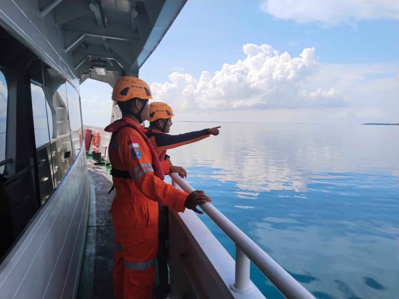 Cuaca Xtreme Tim SAR Tetap mencari 8 Korban Kapal KM Fadil Jaya 12 di Perairan Kutai Kartanegara