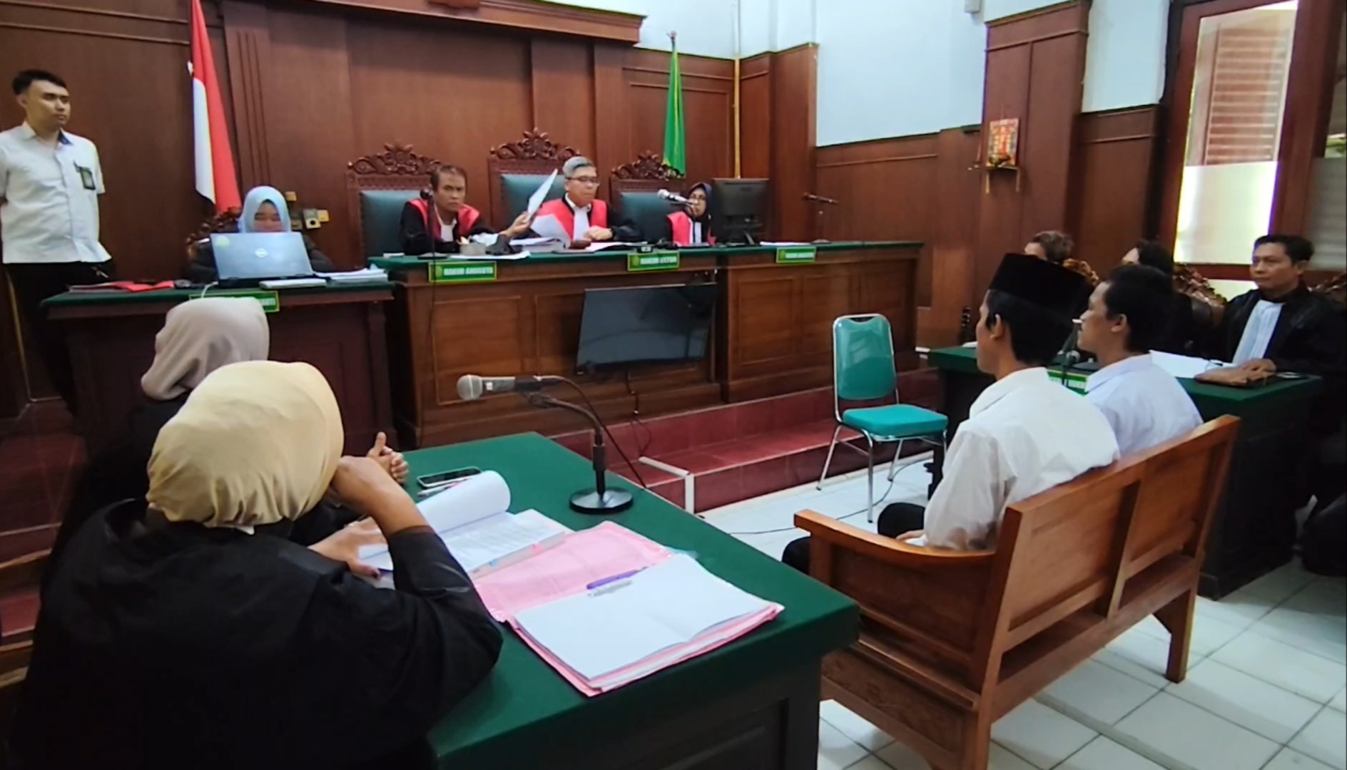Majelis Hakim PN Surabaya Perintahkan Panggilan Paksa Kadisdik Jatim 