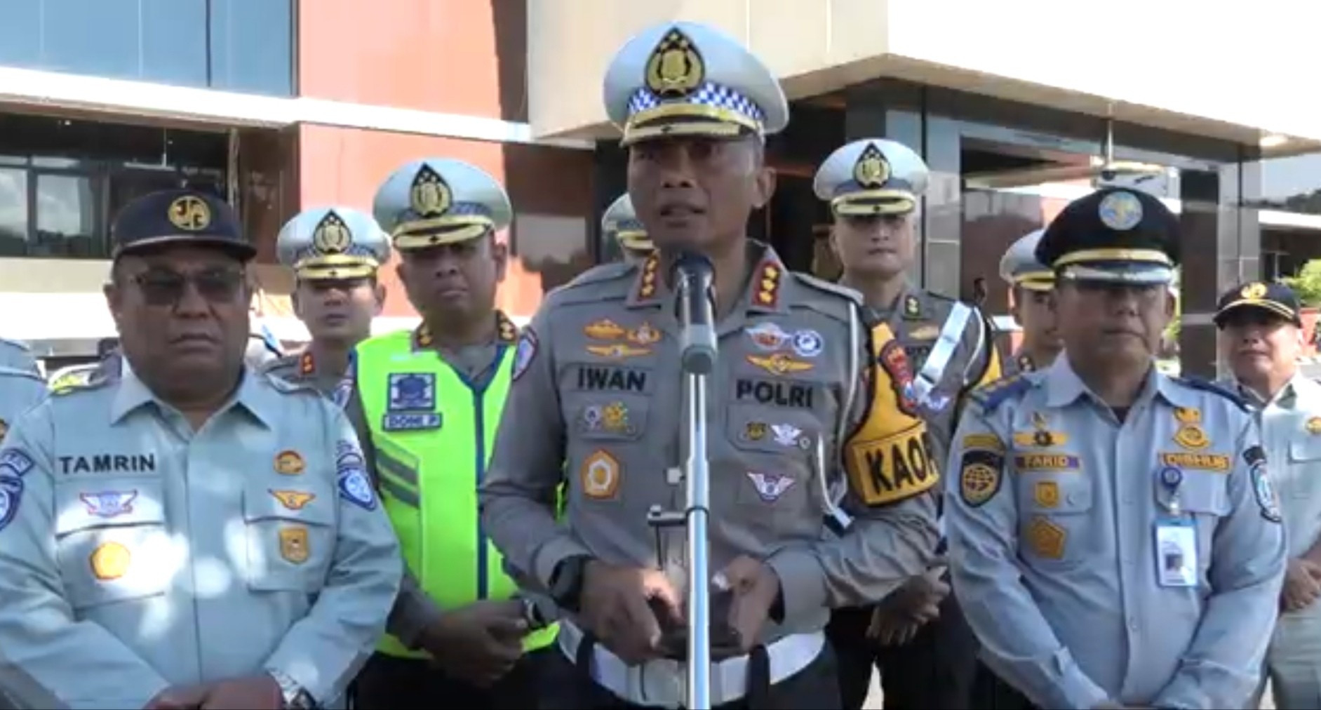 Polda Jawa Timur Perketat Pengawasan Angkutan Umum lewat Operasi Keselamatan Semeru 2026