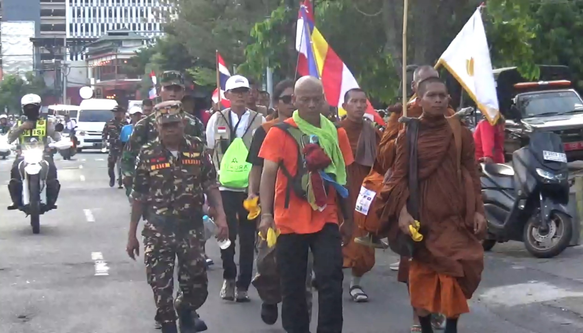 Ribuan Kilometer Menuju Borobudur, Bante Teja Punyo Ungkap Tantangan Cuaca hingga Makna Meditasi