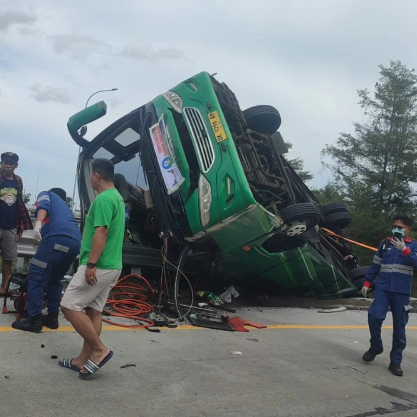 Empat Nyawa Melayang dalam Kecelakaan Bus Pariwisata di Tol Pemalang