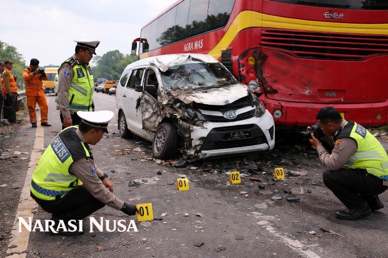 Kecelakaan Maut Tol Pejagan–Tegal, 4 Orang Tewas Diduga Sopir Mengantuk