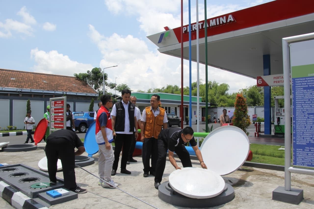 Pertamina Uji Sampel Pertalite di SPBU