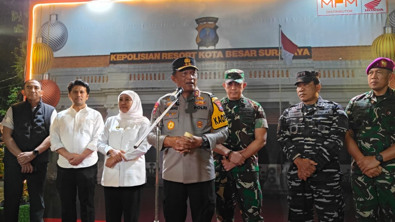 Pantau Langsung Lapangan, Kapolda Jatim Pastikan Perayaan Tahun Baru Kondusif