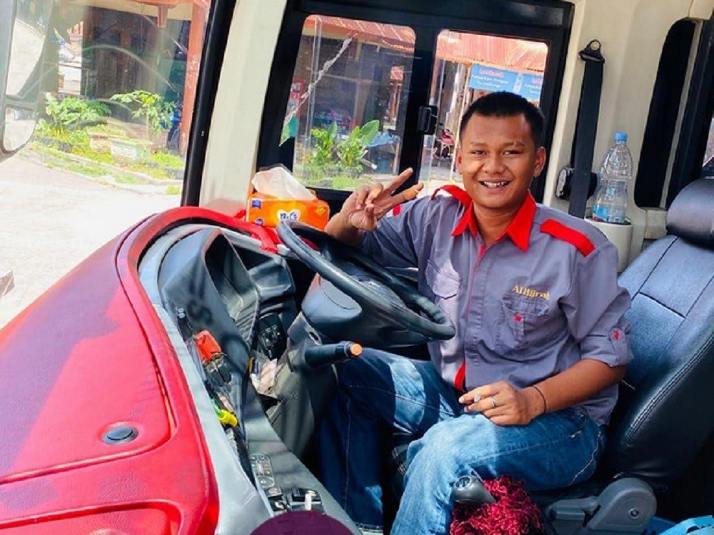 Sopir Bus Cahaya Trans yang Alami Kecelakaan Maut di Tol Semarang Gunakan SIM Palsu