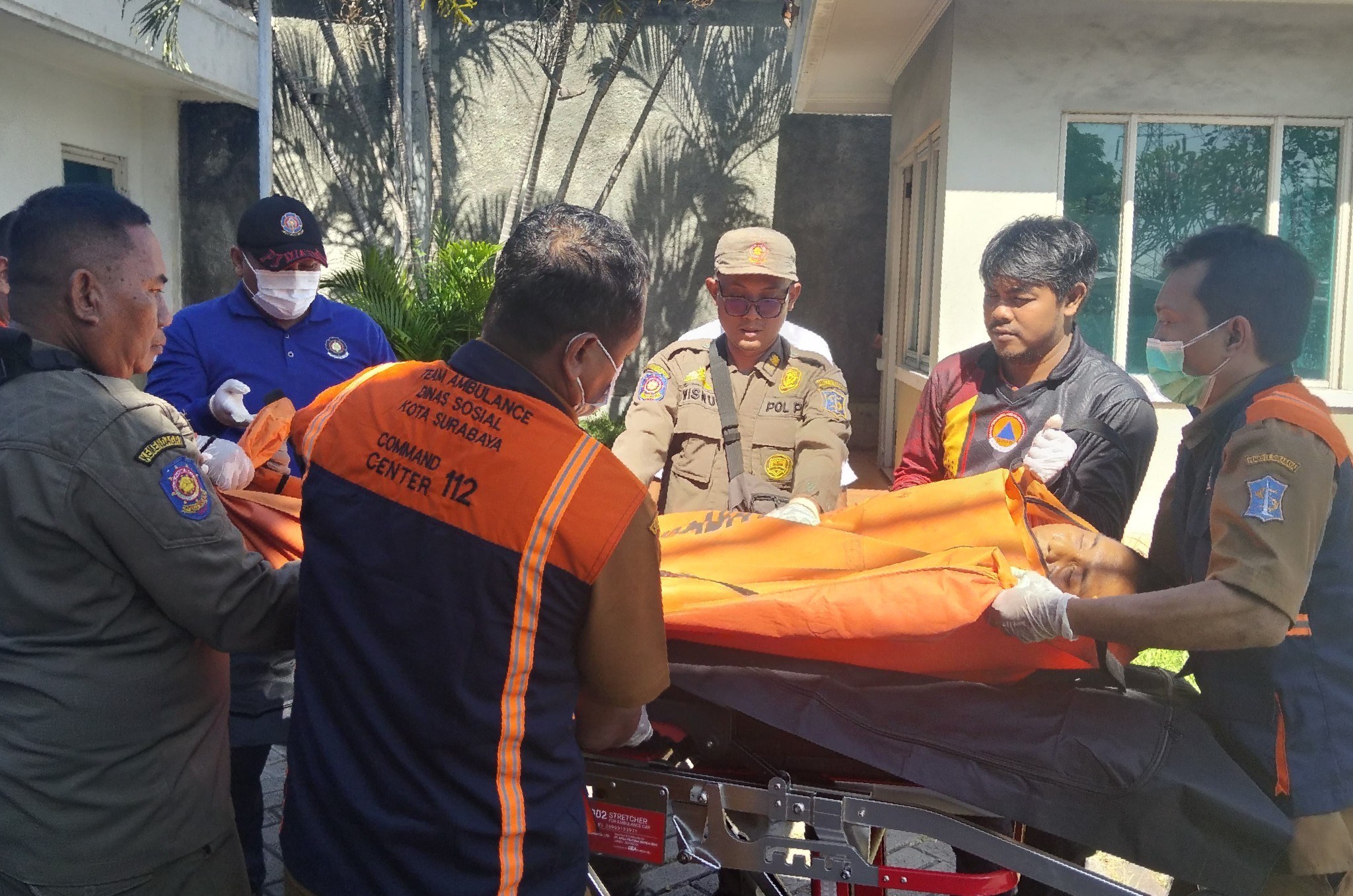 Dipicu Konflik Utang Pinjol,Satpam Perumahan di Surabaya Tewas Ditusuk Sahabat Sendiri.